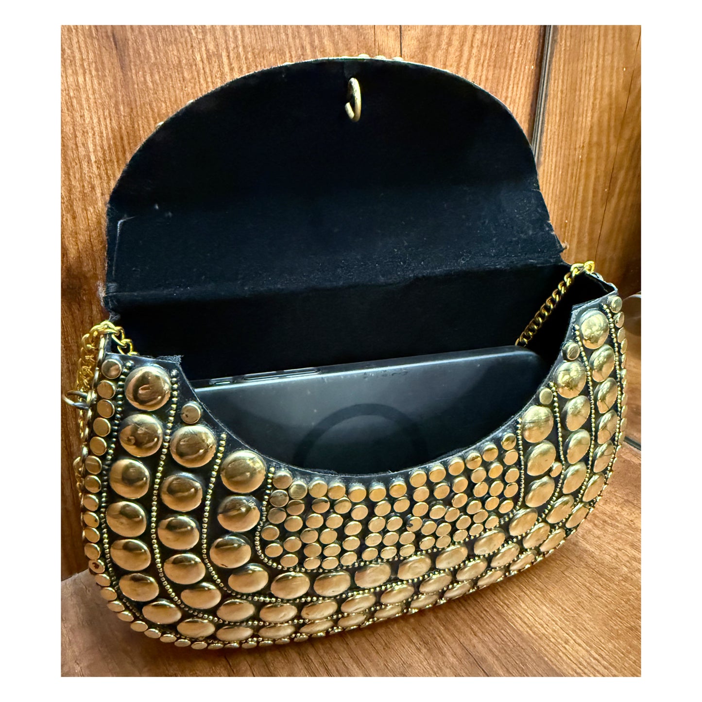 Stud Metal Clutch