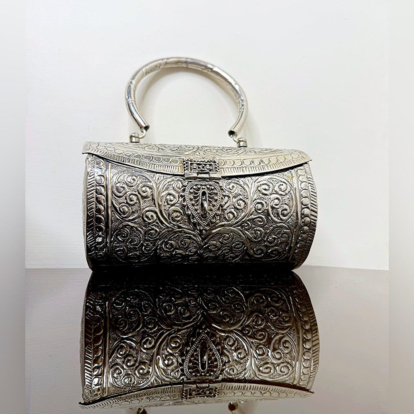 Silver Cylin Metal Bag