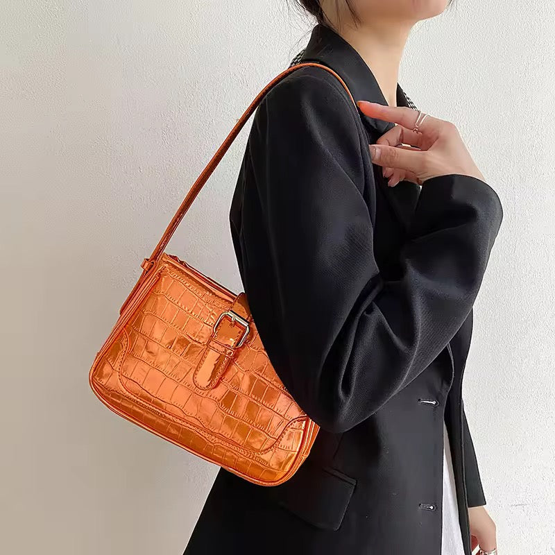 Crocluv Orange bag