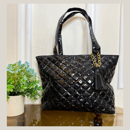 Blackbeauty Tote in quilt stitch